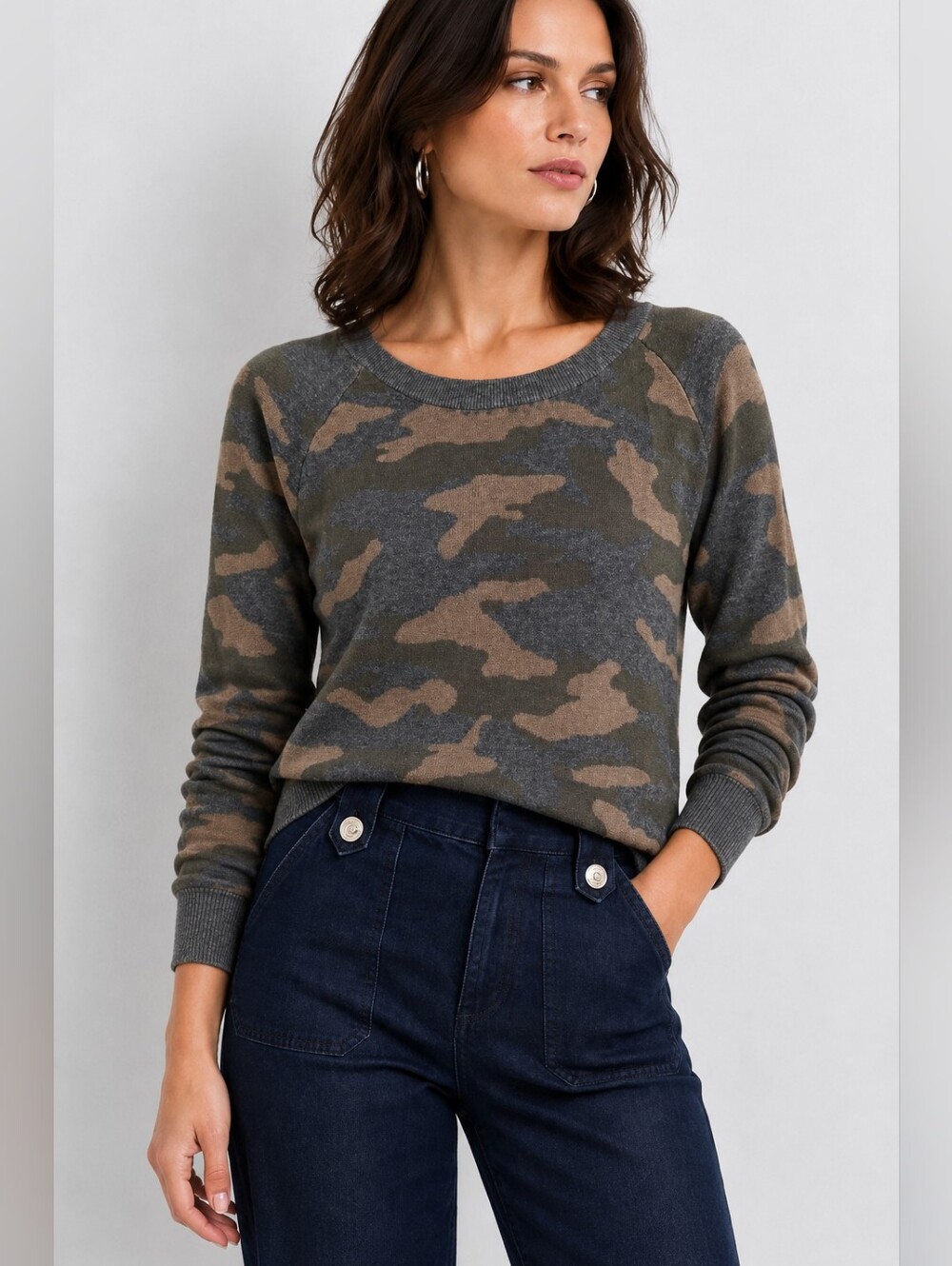 Stitches & Stripes Camo Sweatshirt Medium